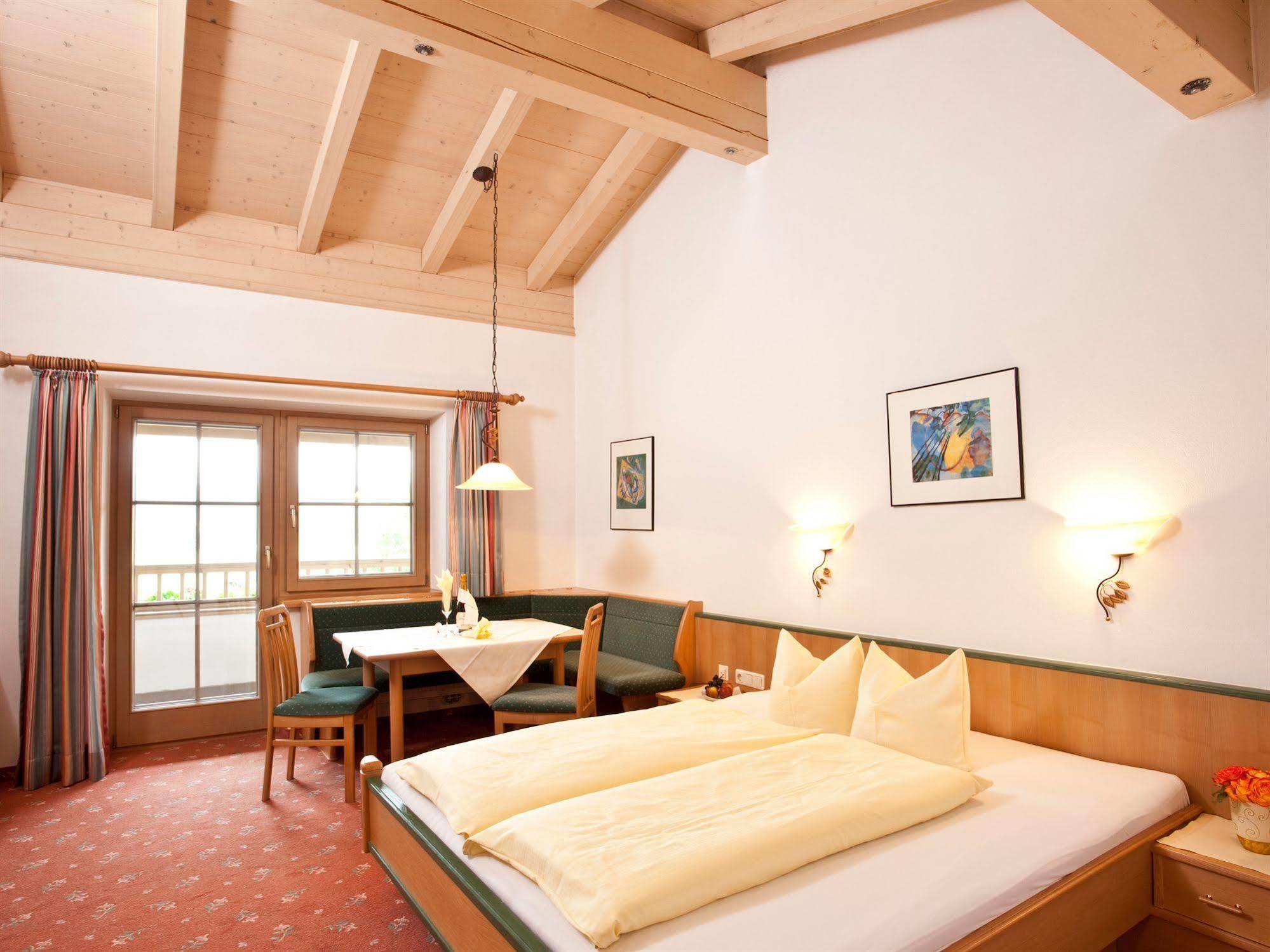 Erlebnishotel Kitzbuehler Horn Oberndorf in Tirol Exterior photo